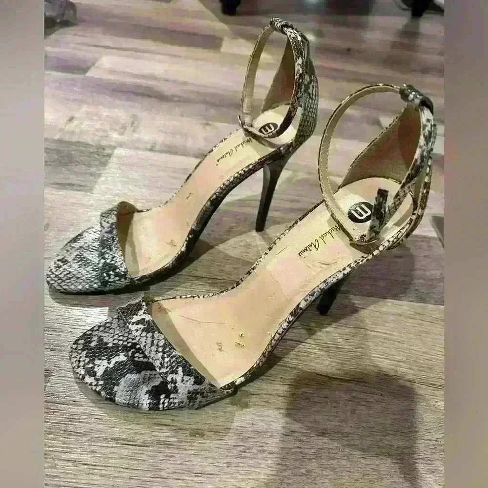 Michael Antonio strappy animal print python sandals size 10